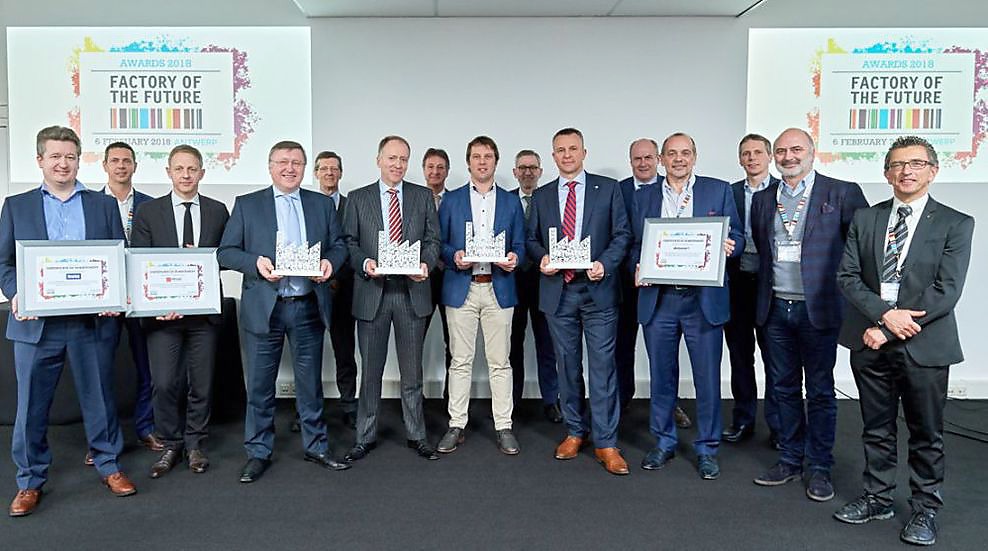 Reynaers Aluminium wint Factory of The Future Award